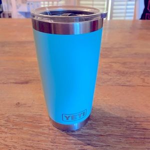 Yeti Tumbler 20 oz